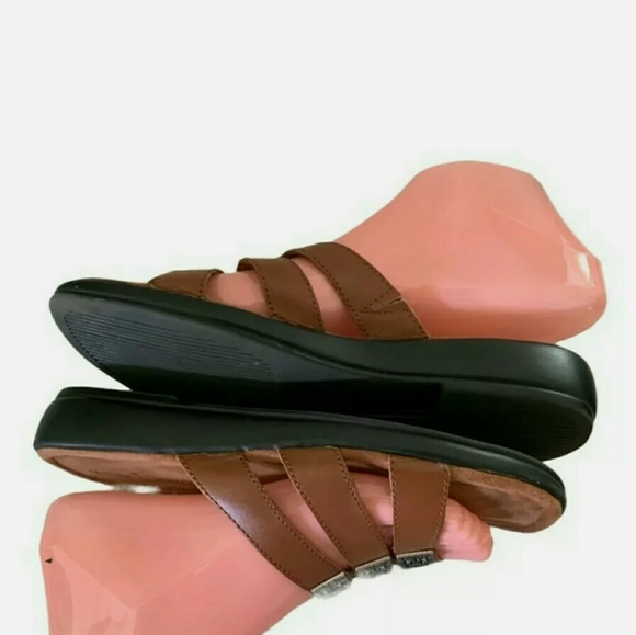 Minnetonka Women's size 7 leather sandal - Picture 4 of 8